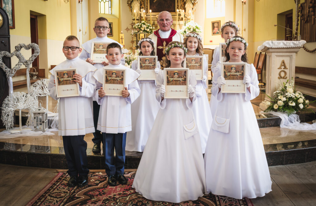 zdjęcie komunijne Warszawa - zdjęcie grupowe