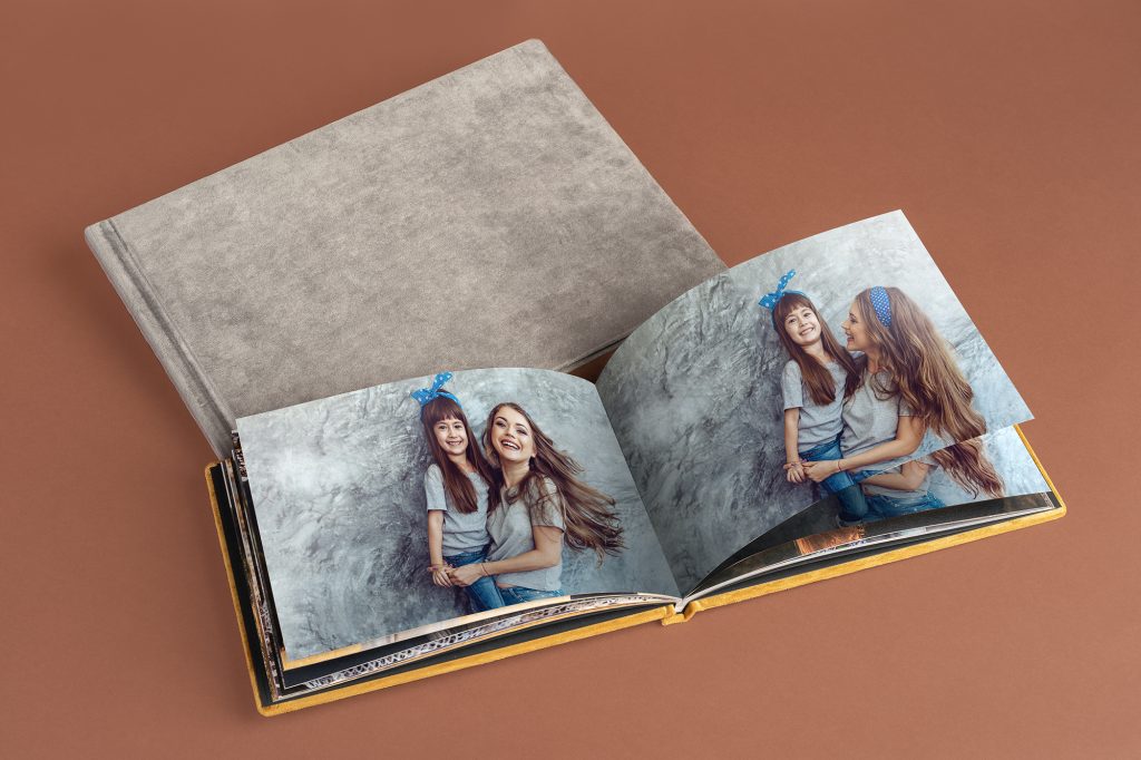 album rodzinny nPhoto, sesja studyjna mama i córka