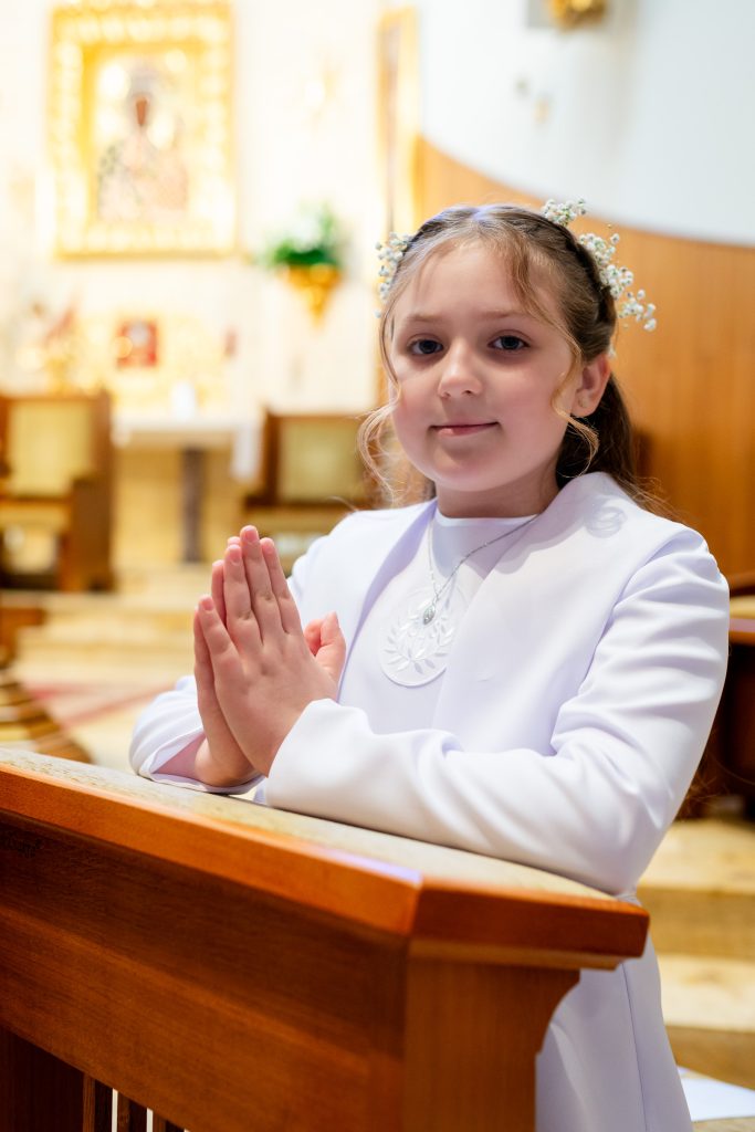 Reportaż z komunii, Warszawa - portret dziewczynki