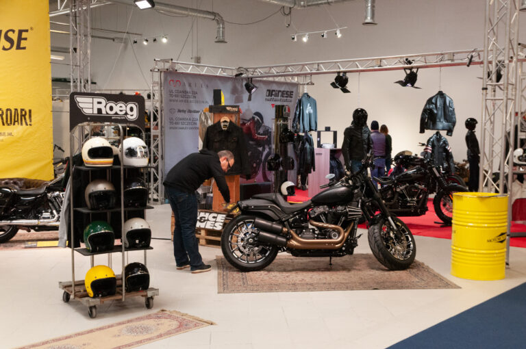 fotografia eventowa Warszawa – reportaż z targów motocyklowych